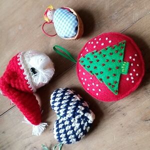 Ornaments Christmas Holiday Handmade Set Crochet Santa Heart Folkart Old Fashion